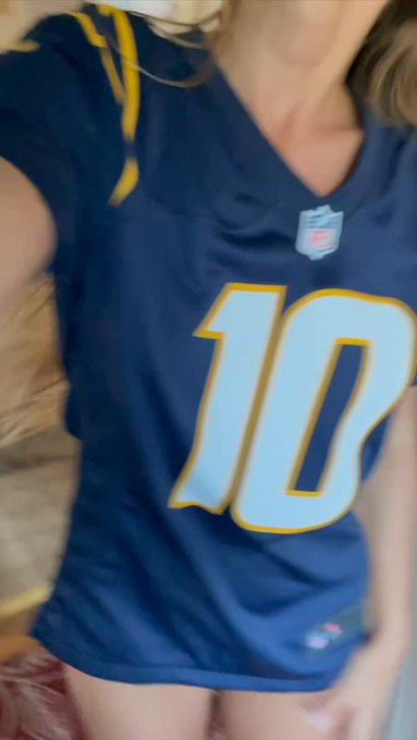 WAKE UP ITS WEEK 1⚡️⚡️⚡️ https://t.co/RtzHCqEzQ4