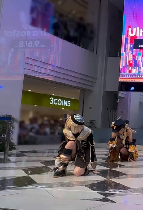 Twitterのコスプレ動画1