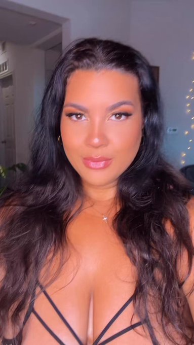 Going live on my FREE page now !! Don’t miss out ??☺️?
https://t.co/gBnZrgbq6Y https://t.co/yaImCEqk