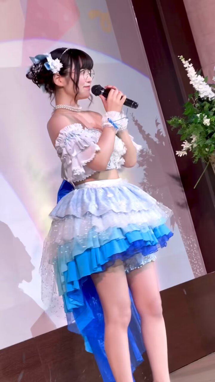 2024年東雲うみさんバースデーイベントグッツ 東雲うみ生誕祭 2024 限定グッズ & サイン入り写真集 - メルカリ