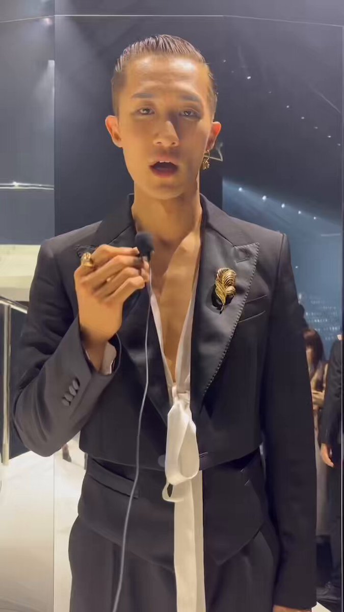岩本照さん着用 Dolce & Gabbana ロゴ Daymaster スニーカー 岩本照さん着用 Dolce & Gabbana ロゴ Daymaster スニーカー