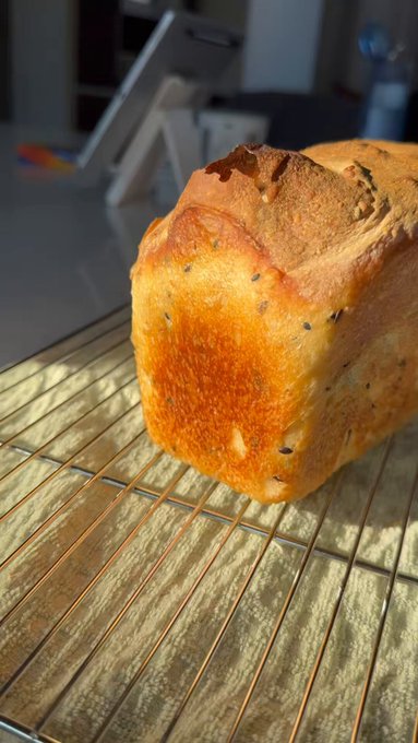 Sunday is for bread baking ? https://t.co/JkZvh56BOB