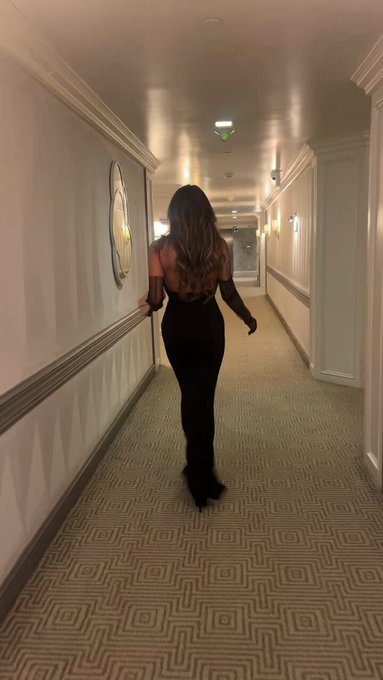 We love a black tie affair ?✨ @Brazzers https://t.co/HthHPSqtwV