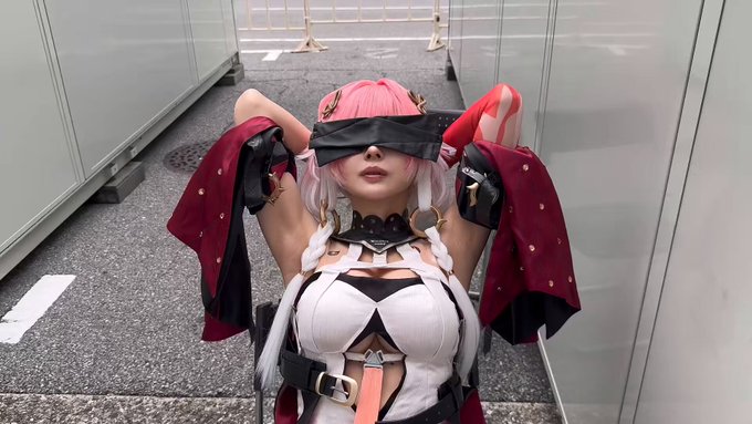 Twitterのコスプレ動画2