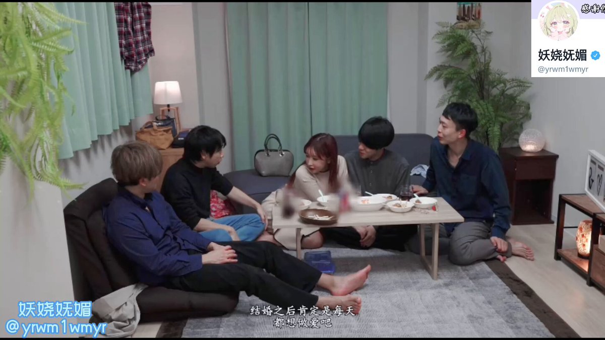 「长视频」朵莉亚💕 因为不受同性欢迎而参加只有男性的酒会……结果美乳成了全场焦点!醉酒淫乱9发乳夹大乱交。