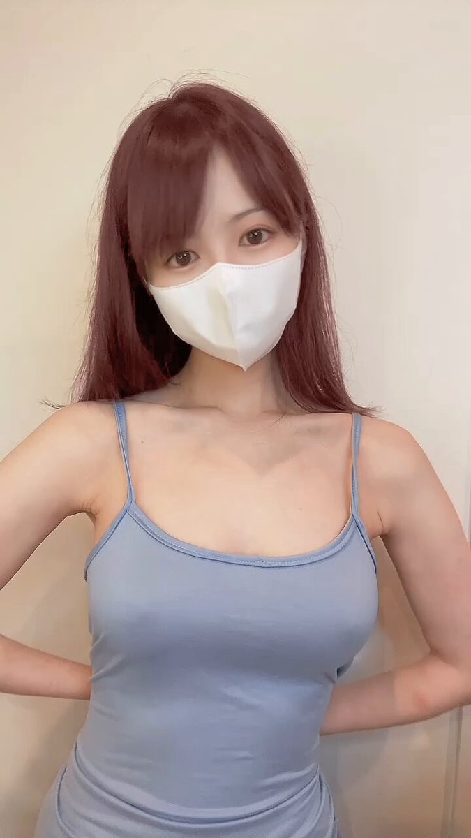 お昼のデザートあげる🍓 https://t.co/0rn31fpkoM