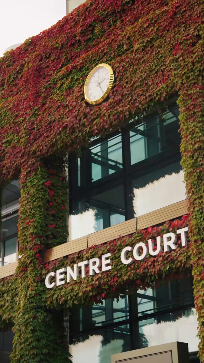 Autumn around the grounds 🍁🍂#wimbledon https://t.co/daCIPoC1HT