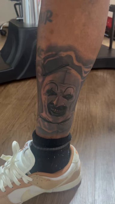 1 pic. $300 HORROR PORTRAITS, TAP IN ?
https://t.co/0TxjFOPJ6t https://t.co/iKMqT86Jjf