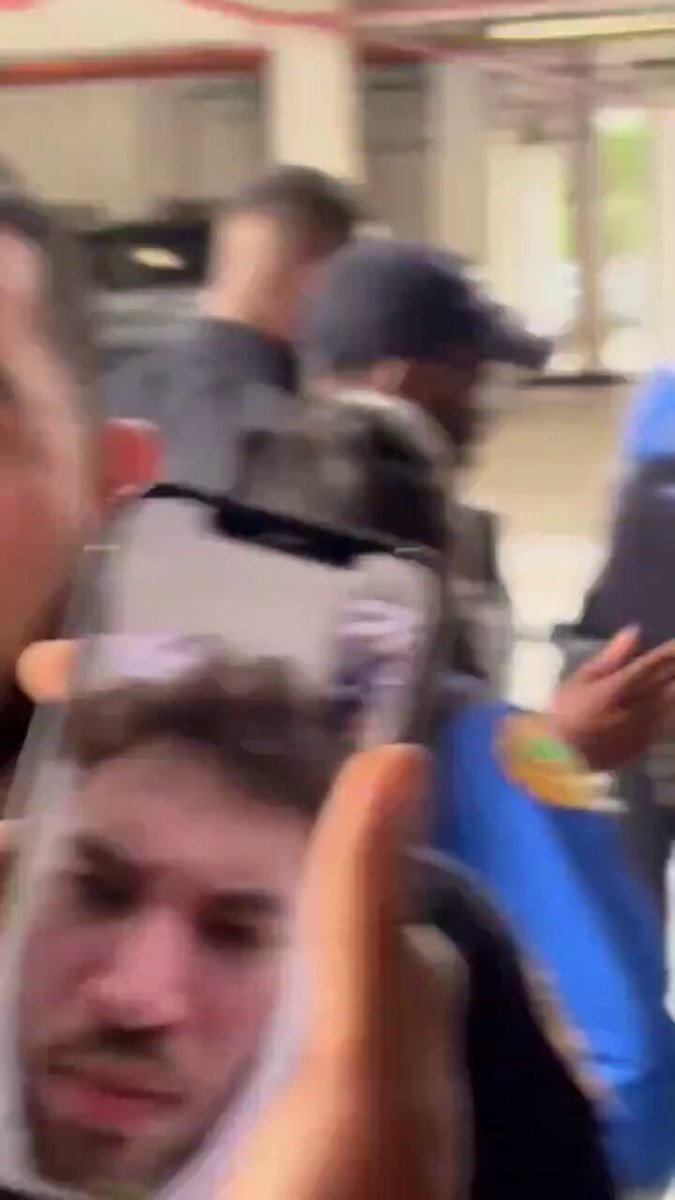 bro 😭😭 https://t.co/BMj3O7AjLt