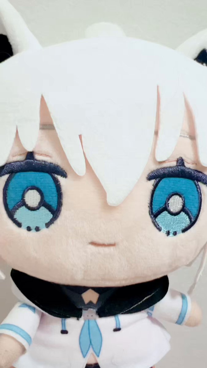 白いキャラクターぬいぐるみ Amazon.co.jp: 白上フブキ 誕生日記念2024 セイントフブちゃん