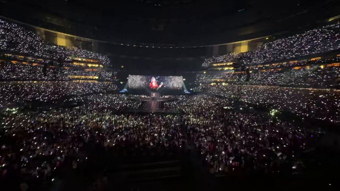 So blessed to see the queens Taylor Swift for a 3rd time. The best show I have ever been to and the vibes