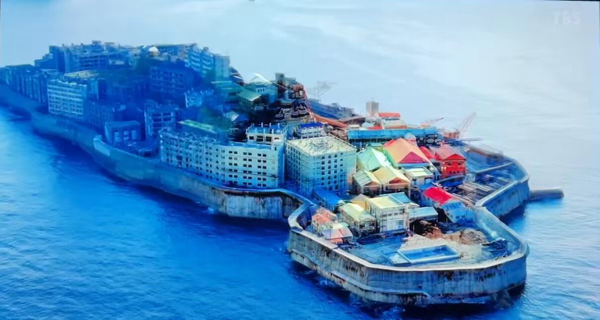 端島（軍艦島）写真集３冊セット➕おまけ本　端島　海に眠るダイヤモンド 2025年最新】軍艦島 写真集の人気アイテム - メルカリ