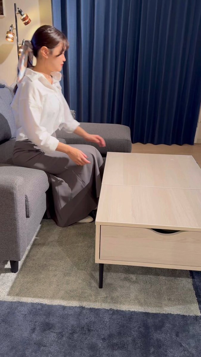 お！これ便利👀 天板下が収納スペースになるデスク✨ ＼ ＃ニトリ の