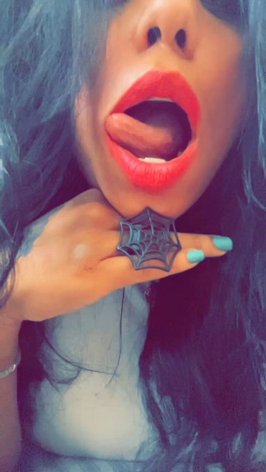 almost time to retire my plastic🕸️ spider ring after we swoop out of October😩  some day finds=unique<a href="/tag/electionday"class="tags"><span>#electionday</span></a>