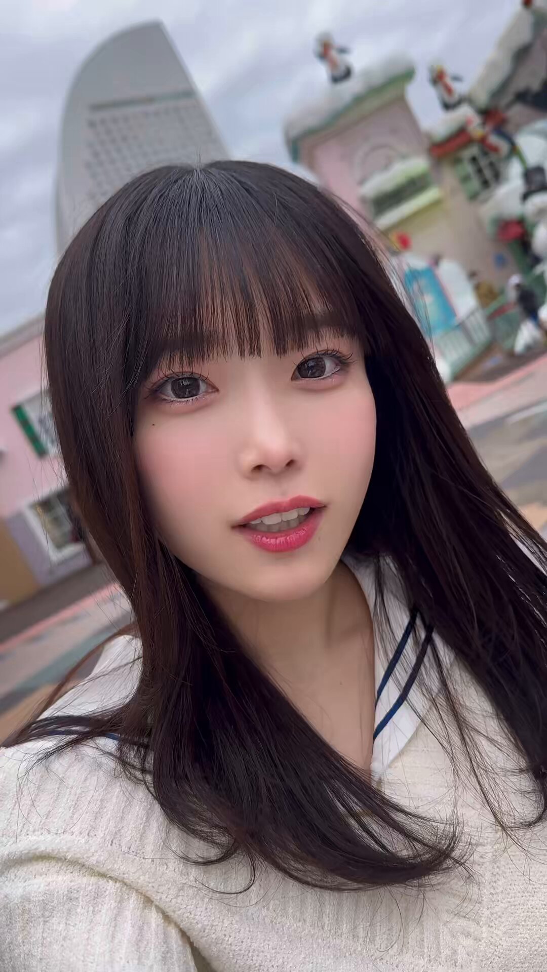 岸みゆ（#ババババンビ）　サイン入り写真パネル　限定100枚 岸みゆ（＃ババババンビ） サイン入り写真パネル | TOKYO NEWS