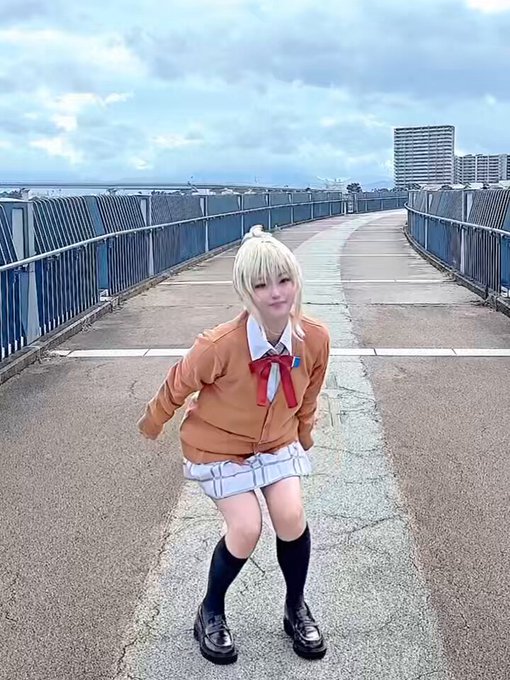 Twitterのコスプレ動画1