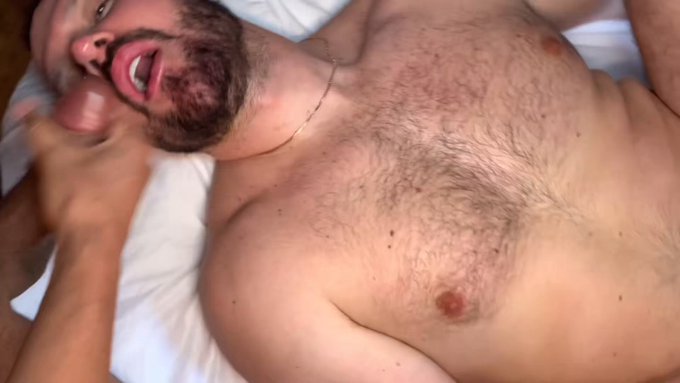 I like cum this way ! https://t.co/gdklvRmHvA