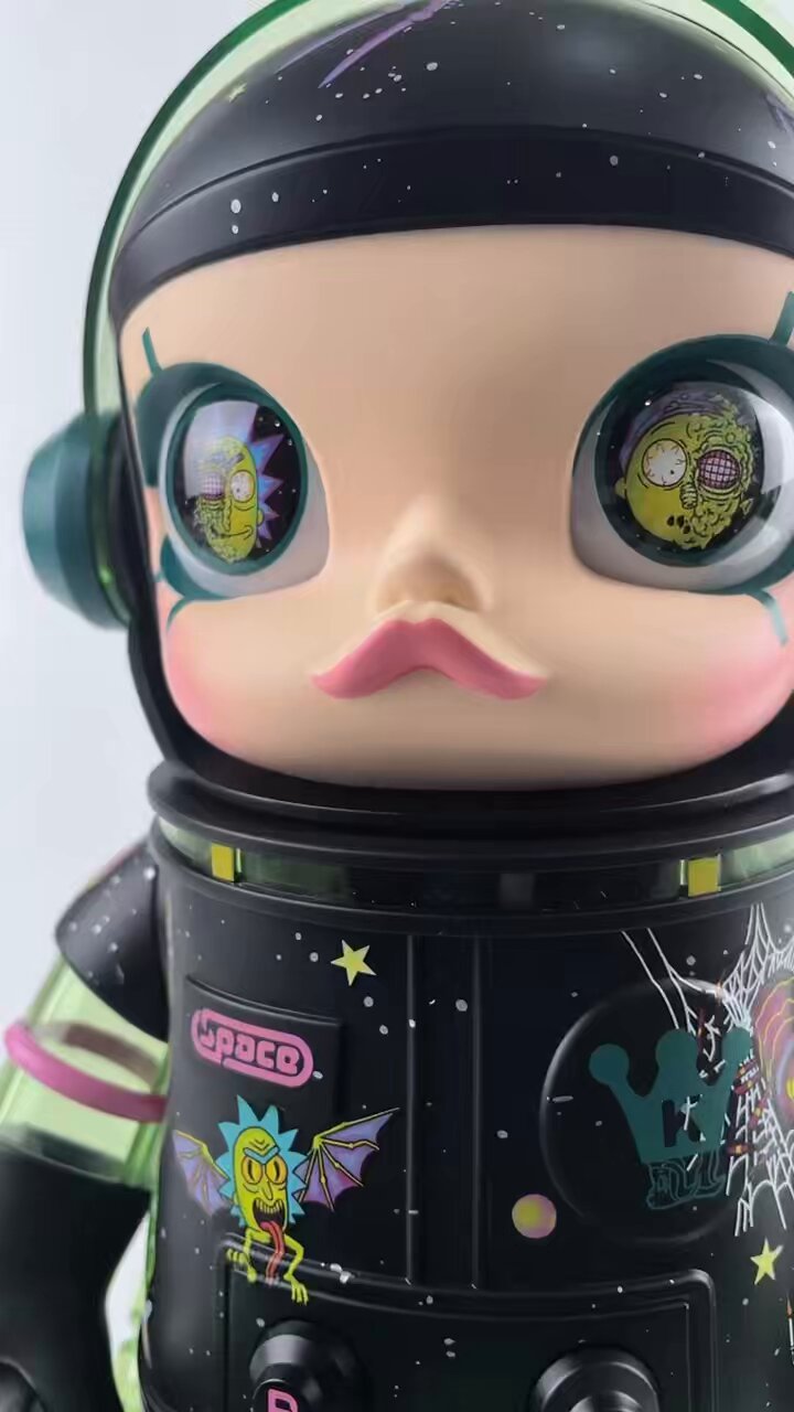 MEGA SPACE MOLLY 1000% Rick and Morty POP MART North America