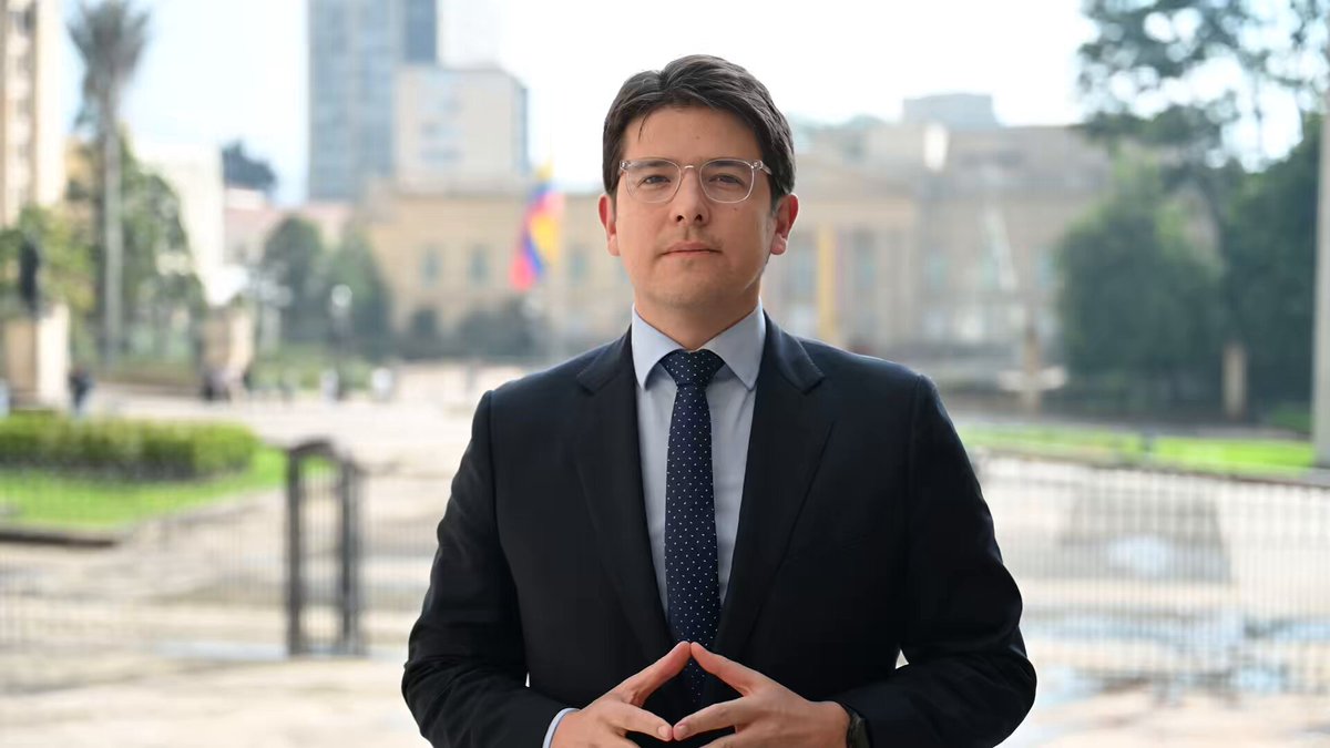 Miguel Uribe on X: "La seguridad y la tranquilidad de los colombianos es  innegociable, es por eso que mi prioridad será fortalecer la fuerza pública  y recuperar la experiencia que este gobierno,