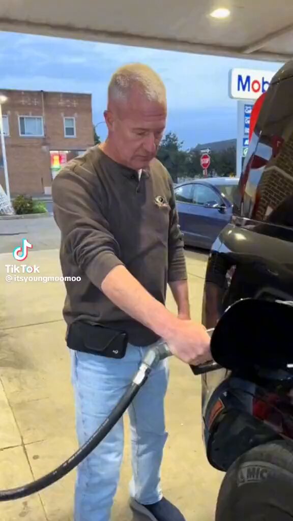 [問卦] 為什麼美國一堆球迷還在檢討庫班