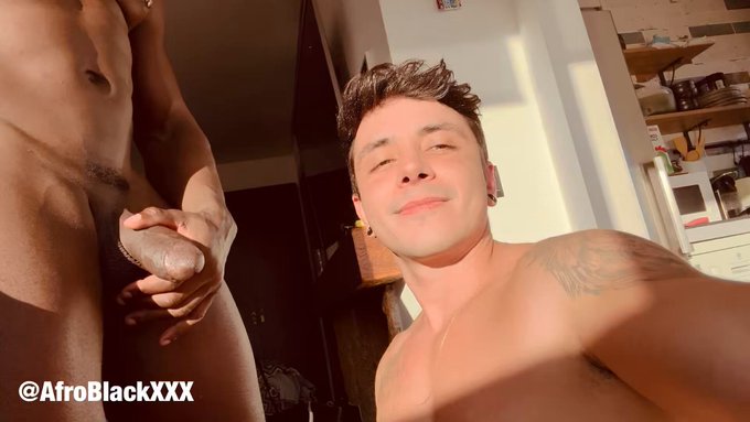 Getting pulled by my sexy friend @jordan_load https://t.co/iF8UWPsdo5