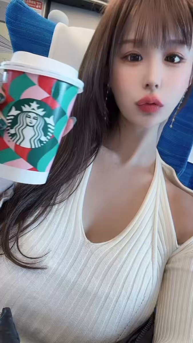 新しい髪型可愛い💕今日はおでけけ！！🗼🎅 https://t.co/6aapXJgHqn