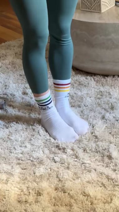 do you like cute feet? should I take my socks off? https://t.co/CHXd7oZnzV