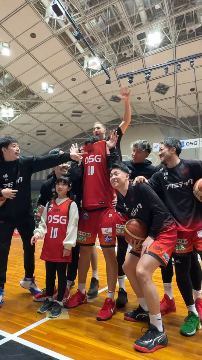 【新品未開封】三遠ネオフェニックスグッズセット#10吉井裕鷹選手ユニフォーム付き 三遠ネオフェニックス60周年記念復刻レプリカユニフォーム #10