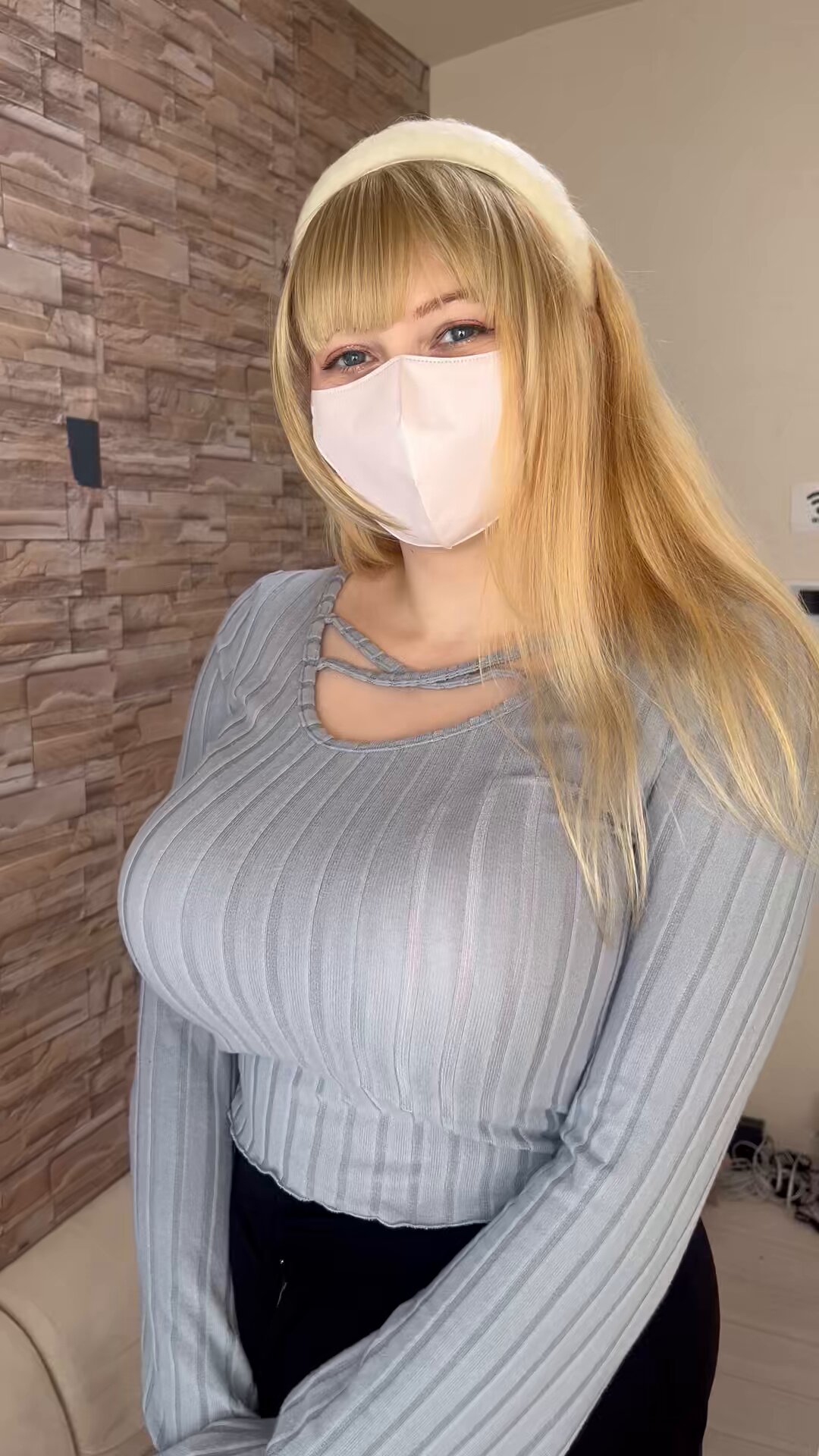 外国人　爆乳  / X
