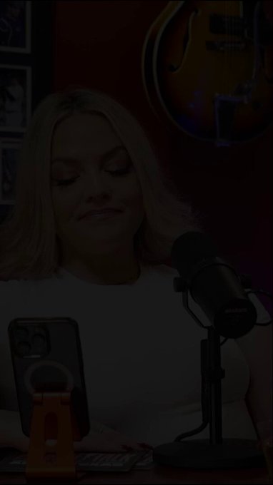 2 pic. The episode with the legend @SaraJay is out now !!! Go check it out and Merry Christmas ???

https://t