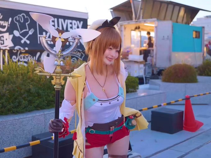 Twitterのコスプレ動画5