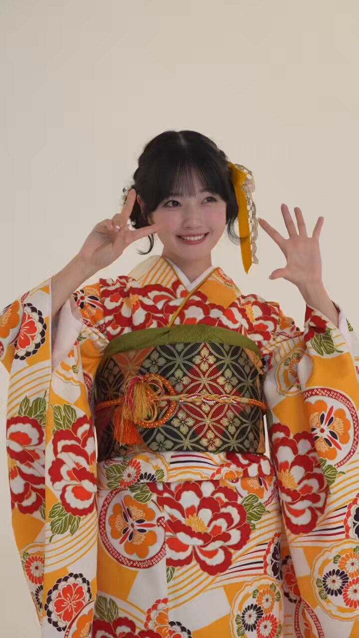特選　訪問着　可愛い　訳あり 訪問着t1111 白緑色牡丹藤桜(トールサイズ) | 着物レンタルの