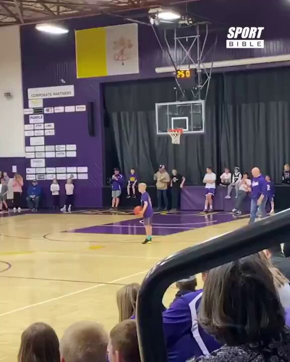This kid had to make 4 shots in 25 seconds to win $10k 