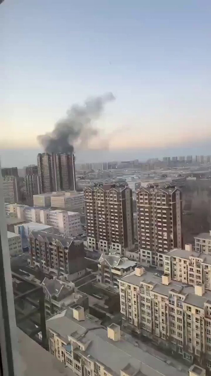 1月7日晚17点多，河北保定高碑店市白沟发生火情。起火原因：恶意讨薪未果，点火烧工厂！ 