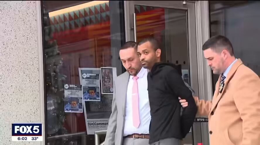 BREAKING: Man who kiIIed a 14 year old in New York has long violent criminal history, including st-bbing someone *FIVE DAYS* before. 