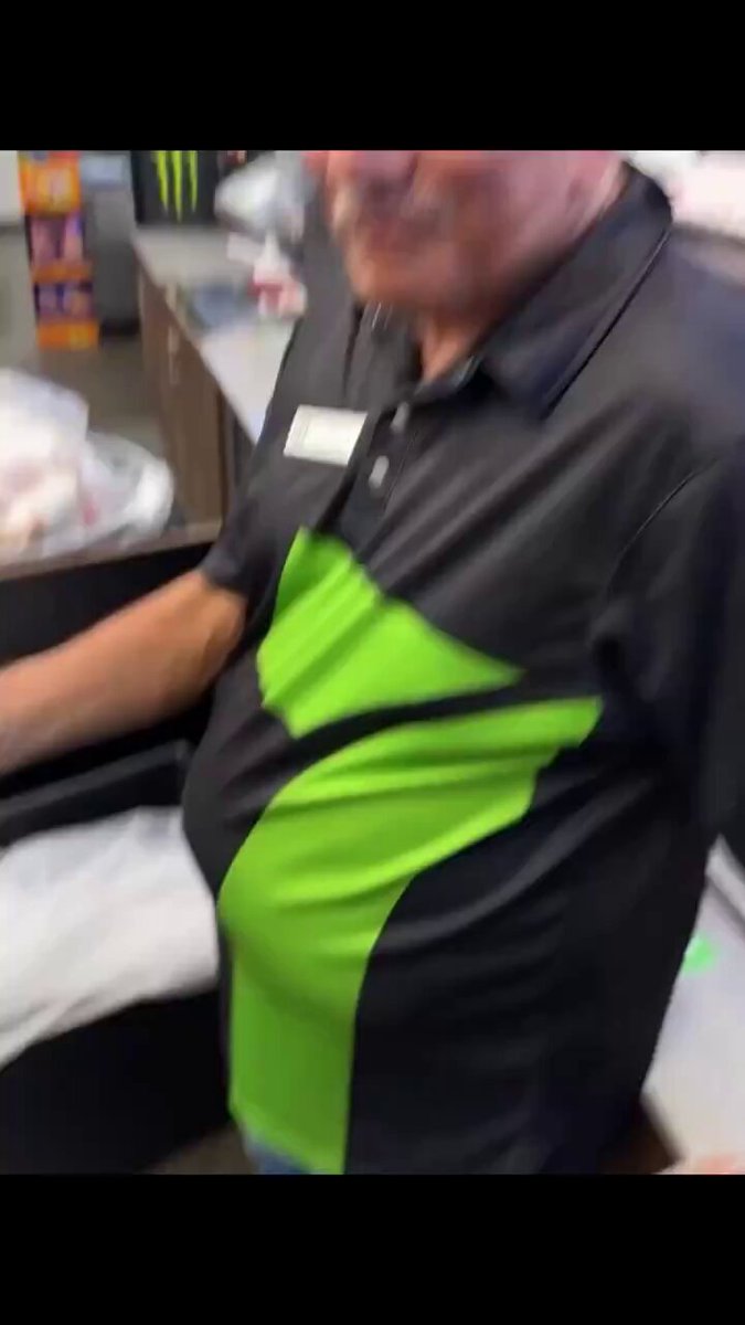 50 years working at 7/11 and all he got was an email 😢 