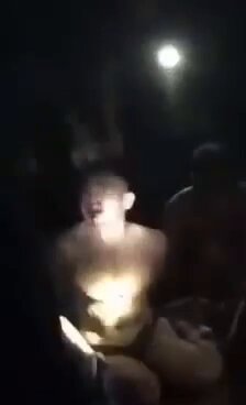 從北京到燕郊，剛穿過潮白河，手機就會收到歡迎到河北的訊息。中共三大運營商可以精準判定你的位置，精準度到10米
理論上，無論多少中國電話卡流入境外，運營商隨時可以讓電話卡停止使用，這些電話卡停用了，犯罪分子就不能靠打電話來對中國人實施犯罪了。
同理，微信也能精準判定使用者的位置，抓取敏感詞語那麼厲害，說句中共的壞話馬上就封禁了，為什麼不可以隨時停掉在境外罪犯使用的微信？
中國科技先進，如果在犯罪地區