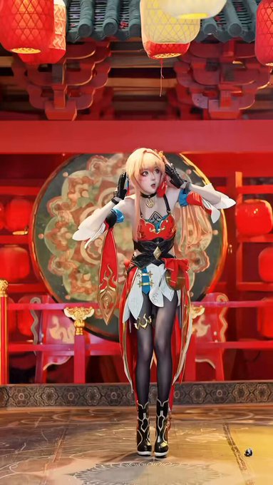 コスプレイヤー小柔SeeUのTwitter動画4