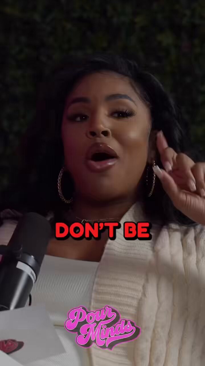 @funnyassjenises video Tweet