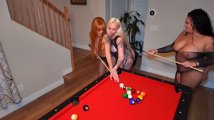 Did you see my new SEXTAPE???
“3 GIRLS 2 POOL STICKS” https://t.co/301WXO0UAL