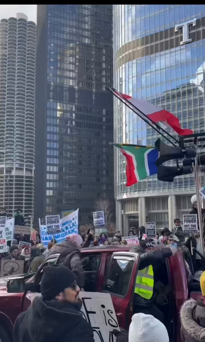 Illegals with foreign flags march in front of Trump Tower in Chicago to demand zero deportations, revolution 