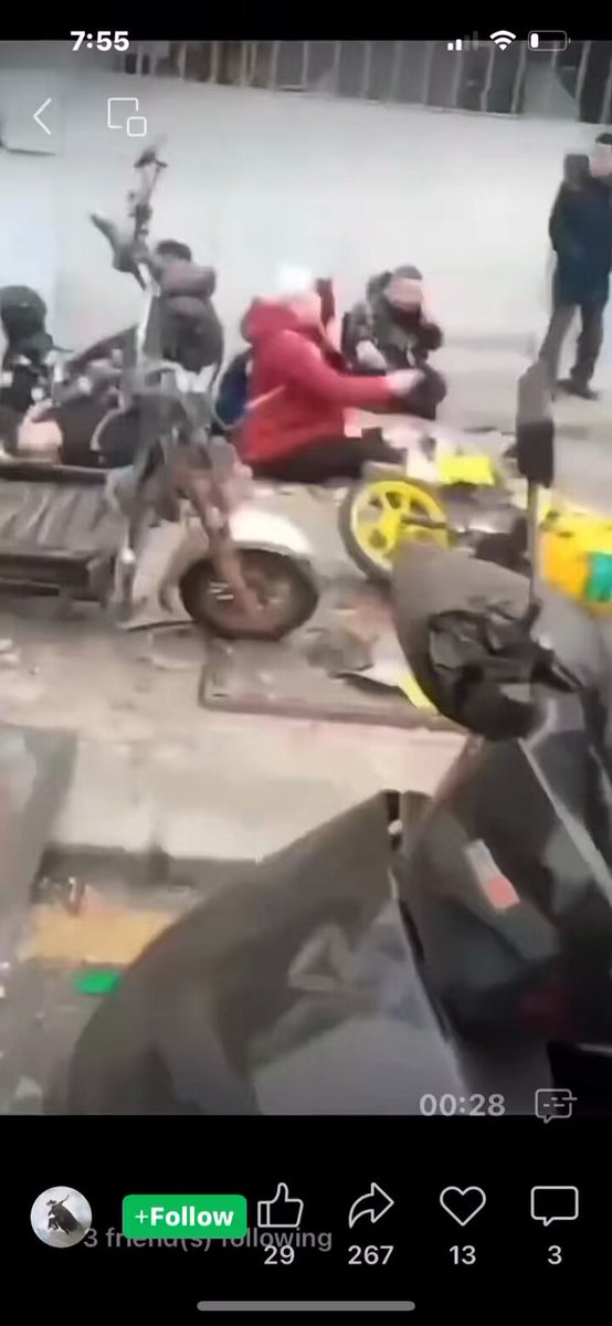 东北某市发生连续爆炸，采买年货的老人孩子受重创！奴性十足的大国人又在底层互害。 