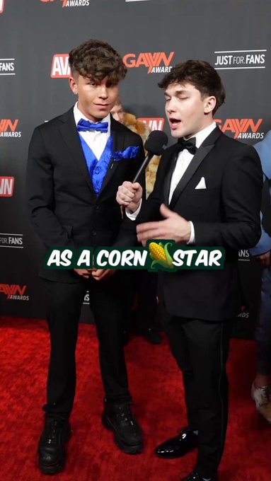 kissing Drake Von is an experience ? @DrakeVonXXX https://t.co/q1A72euZQ9