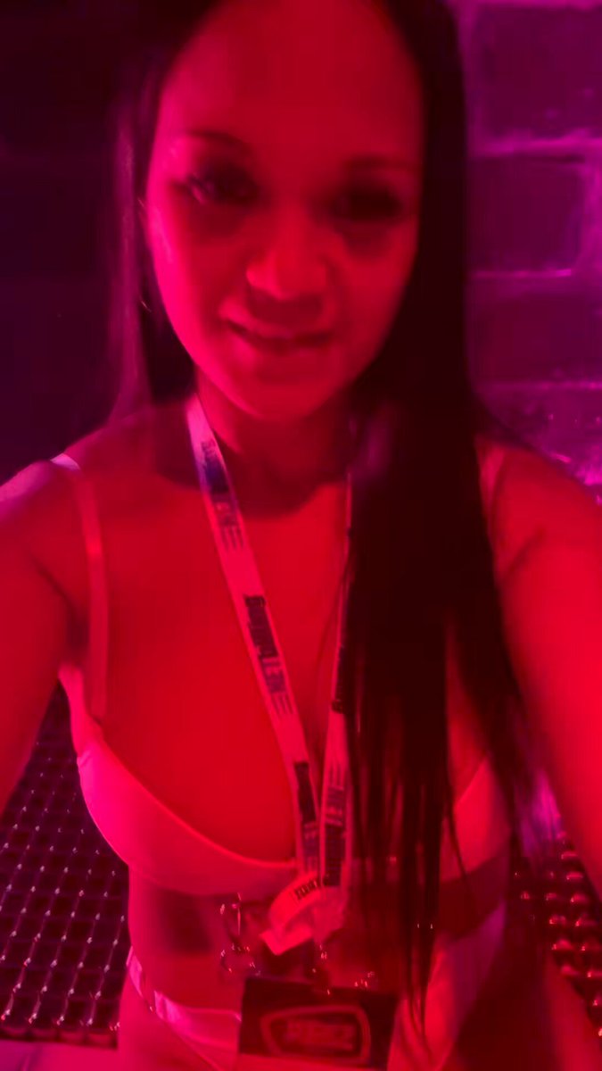 「短视频」JazmineCruz-AVN Las Vegas & X3 LA 1/12-27 2025 Enjoying the “Wonderland” Lingerie & Pajama Party LA Cali
#fun #happy #dancing #dance #livinglife #smile #model