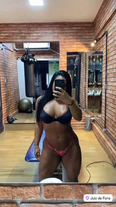 Cadê os meus safadinhos?? https://t.co/7qgV4RIq0t