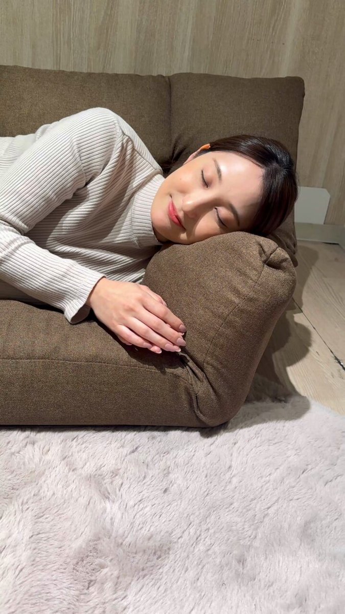 5HyECNZjie4F9GcR.jpg
