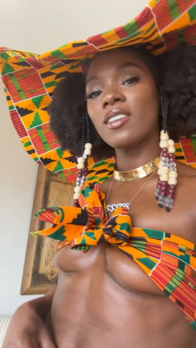 ? Happy Black History Month ? https://t.co/KUW8gznbQd