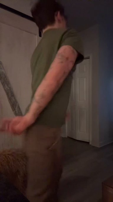 Imagine losing to this guy in Marvel Rivals https://t.co/ukTZVW0eOM