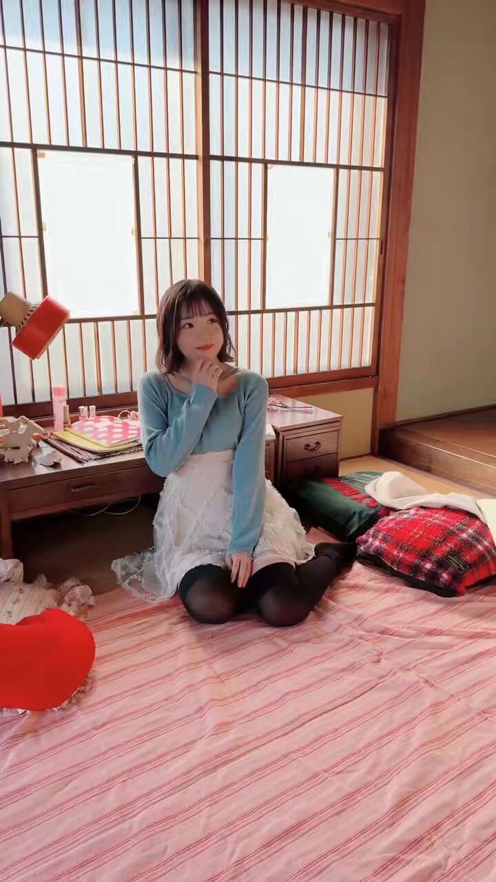 Love Voice mag.official@vol.6は大西亜玖璃さん48ページ＆花岩