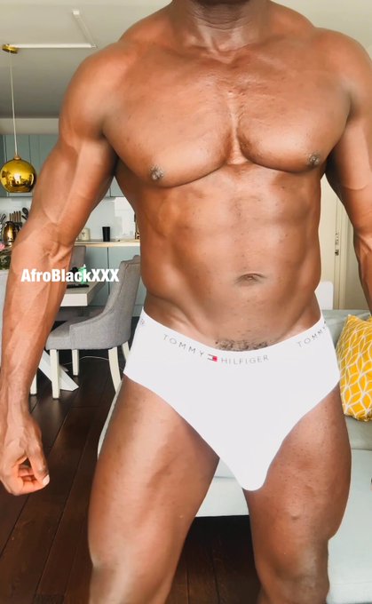 I’m just getting ready, come join my platforms and see how I fuck. Link at the top of profile but I’ll